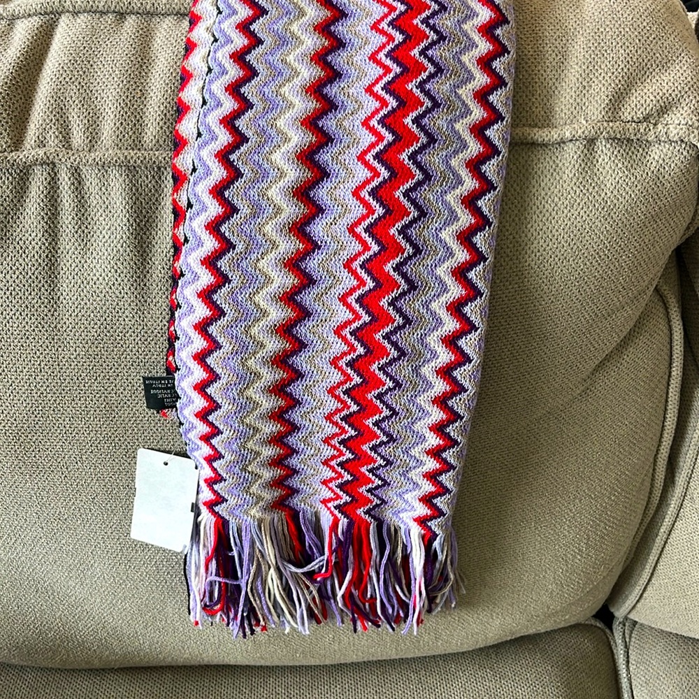Brand new with tags gorgeous Missoni scarf